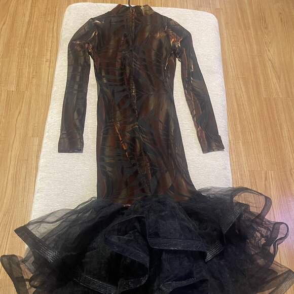 Mermaid-Style Sheer Fall Midi Dress with Black Mesh Sheer Ruffle Hem - Picture 7 of 16